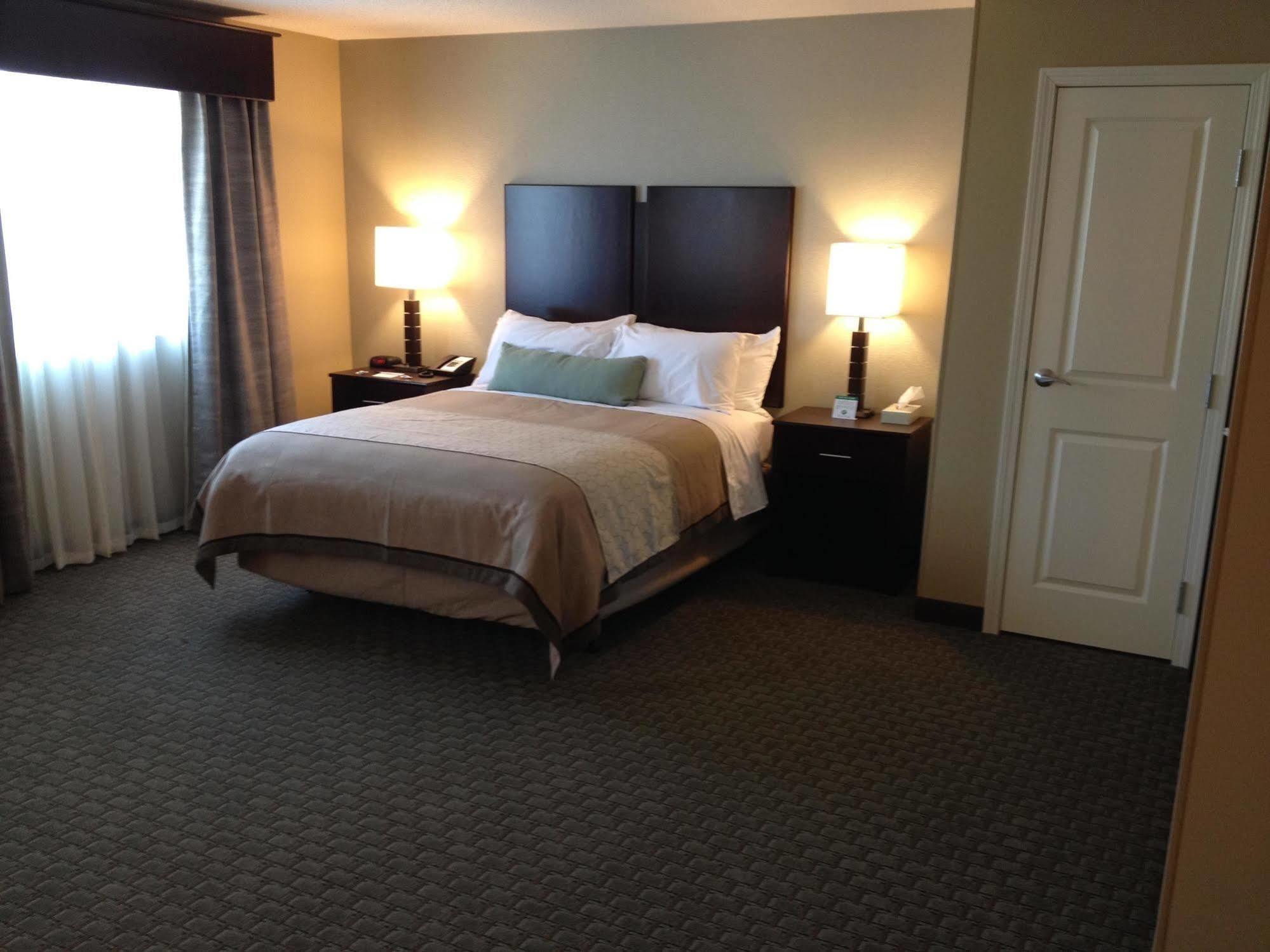 Grandstay Hotel & Suites - Glenwood Εξωτερικό φωτογραφία